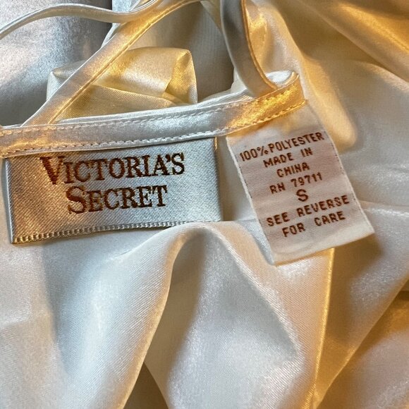 Vintage Victoria's Secret Peignoir 1980s Embroidered Nightgown & Robe Set P/S NW - Picture 7 of 16